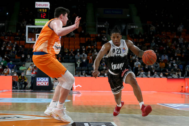 位置绝佳的 位置绝佳的